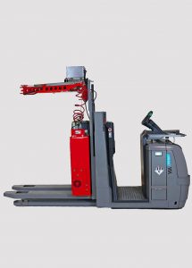 Speedy Picker: an agile jib crane with lifting tool for warehouses and distribution centres