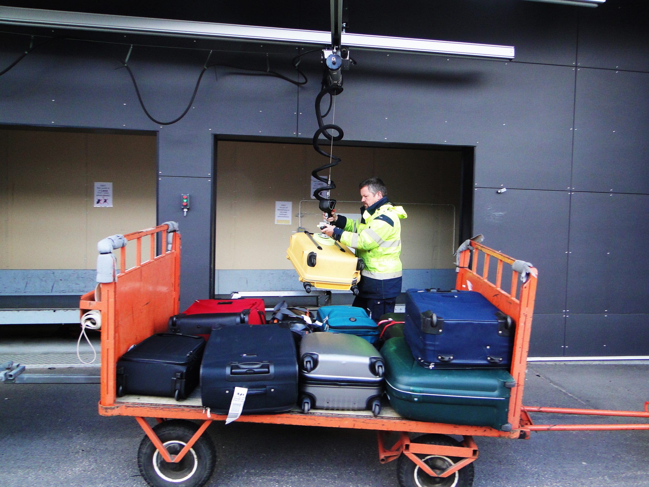 Vacuum lift with hook Basic Lifts All